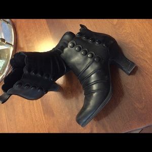 Miz Mooz Kasha Boot Size 7